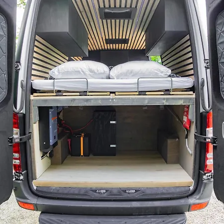 Кемпинг Mercedes Sprinter Camper Freya